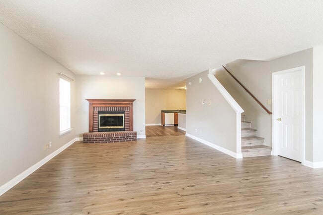 12890 Freedom Dr
