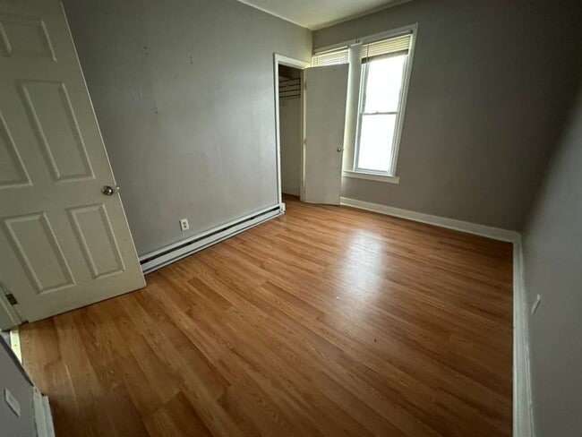 Photo - 27 Hickory St Unit 1 South