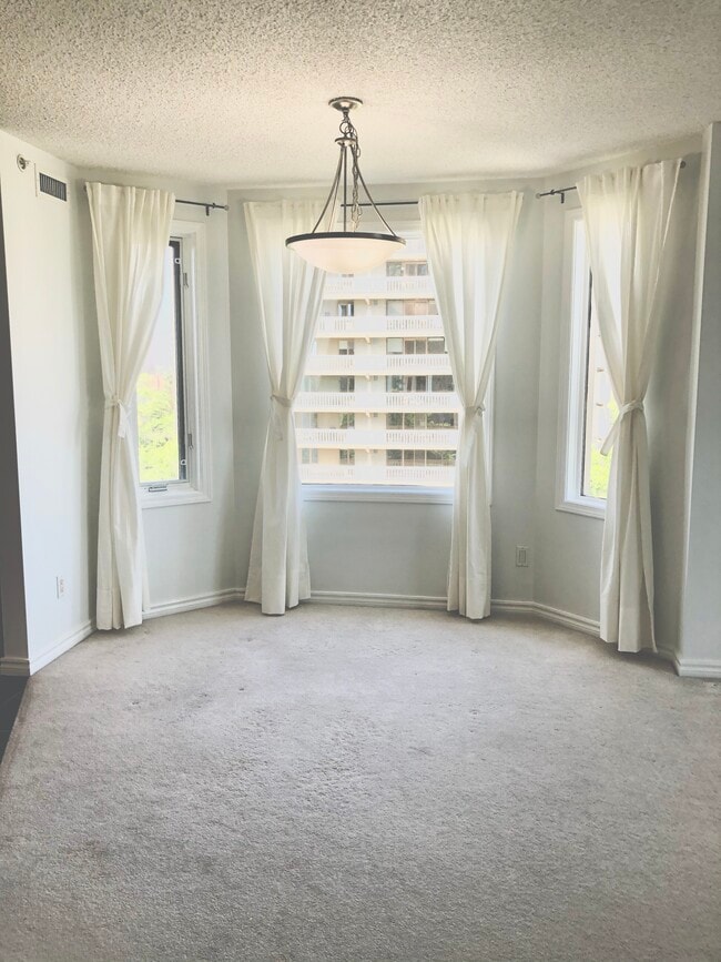 Photo - 9741 110 St NW Unit 1