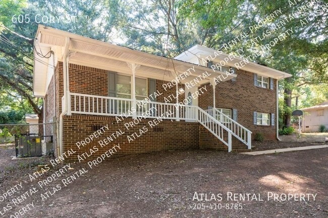 Photo - 605 Cory St