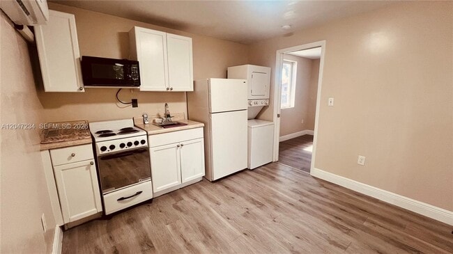 Photo - 32 NE 169th St Unit 2