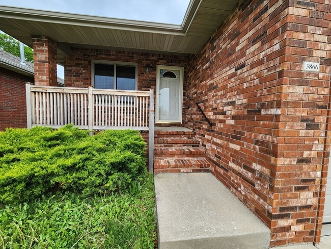 Photo - Spacious 2-Bedroom, 2-Bathroom Home AVAILABLE NOW!!