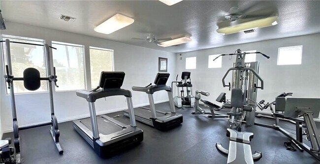 Building Photo - 950 Seven Hills Dr Unit 3023