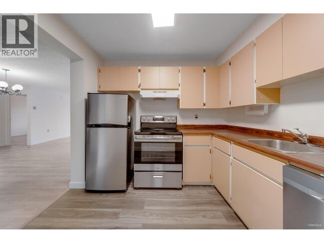 Photo - 6611 Minoru Blvd Unit 506