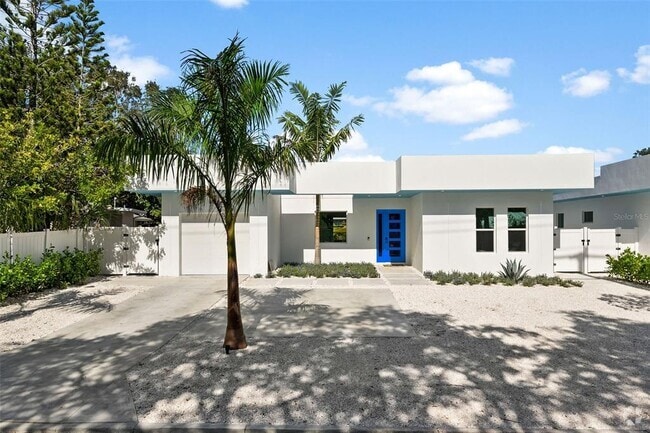 Building Photo - 2365 Waldemere St Rental