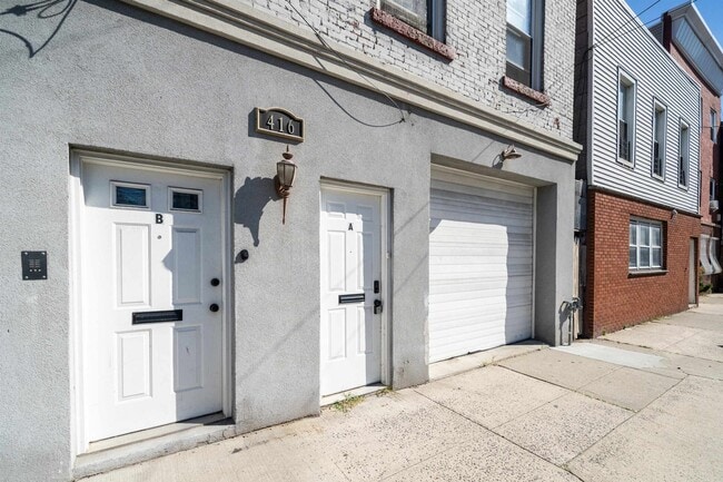 Building Photo - 416 Palisade Ave