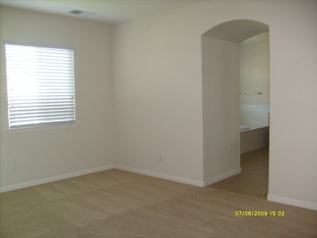 Photo - Beautiful 4 Bedroom Home on Prosperity, Modesto