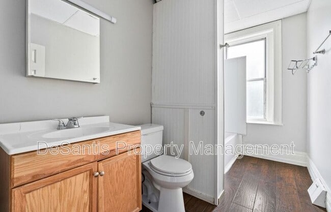 Photo - 1705 Tustin St