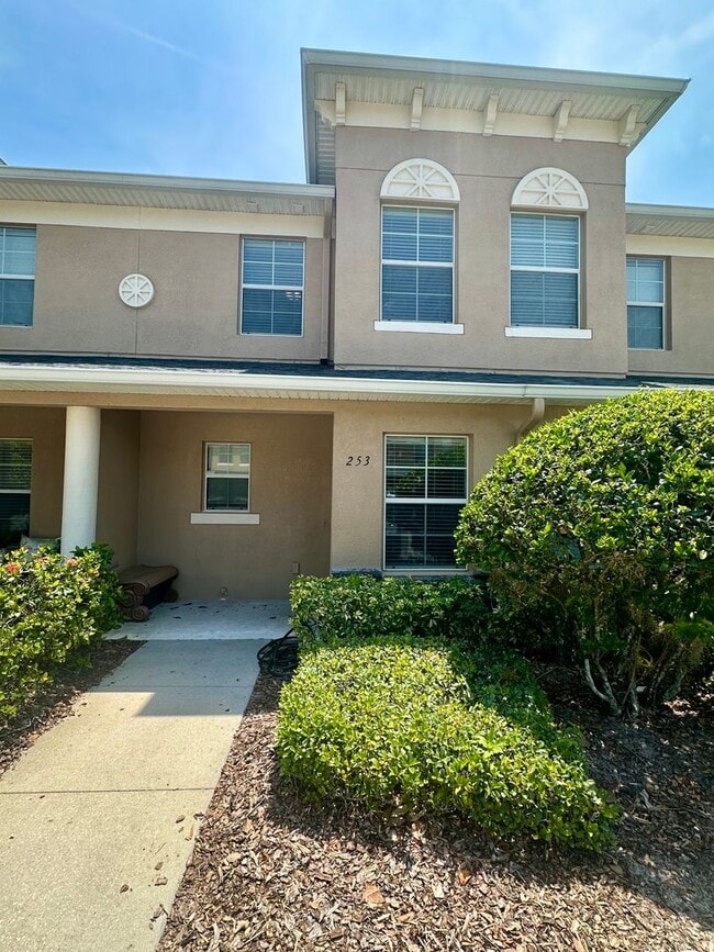 Beautiful and updated Townhouse - Beautiful and updated Townhouse