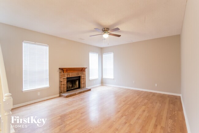 Photo - 103 Galsworthy Dr