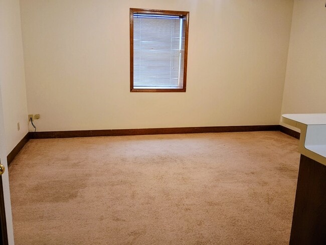 Photo - 110 N 5th St