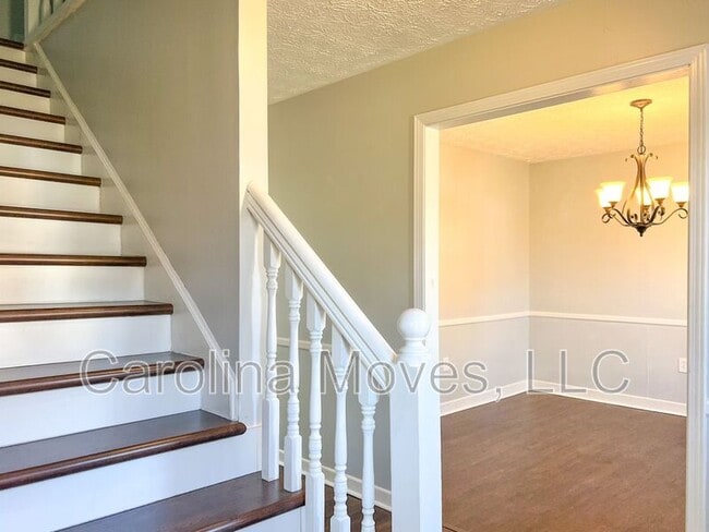 Photo - 206 Manassas Dr