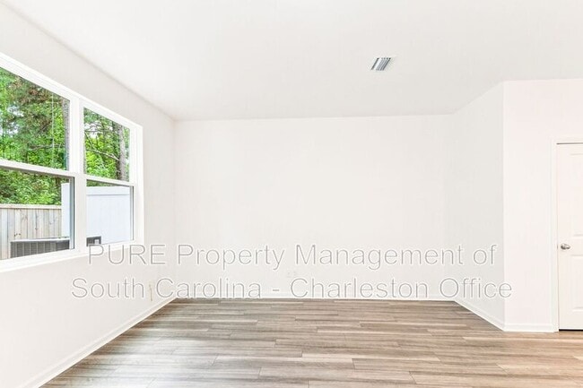 Photo - 1305 Scarlett Maple St