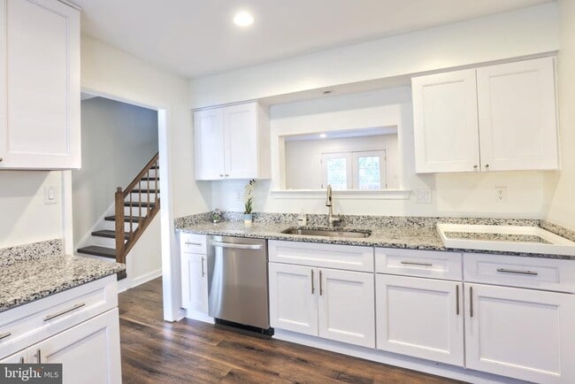 Building Photo - 14436 Whisperwood Ct