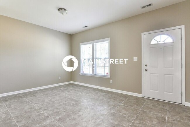 Photo - 4 Bedroom Pet-Friendly Home in Smithfield, NC with Main Street Renewal