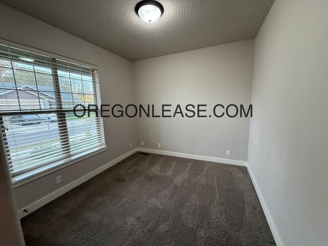 Photo - 2017 3/2 in West Eugene