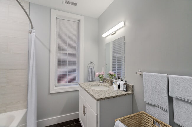 Photo - 1308 Floyd Ave Unidad 2 bedroom