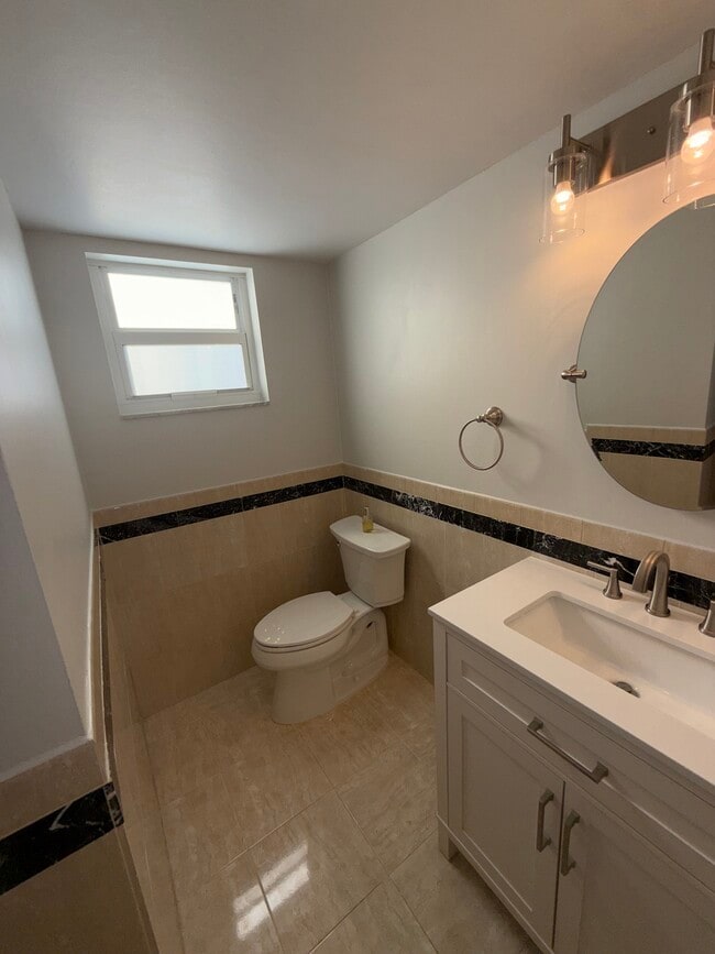 Photo - 801 S Federal Hwy Unit 104