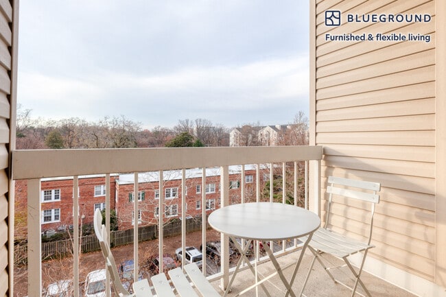 Photo - 1808 N Quinn St Unidad FL5-ID358