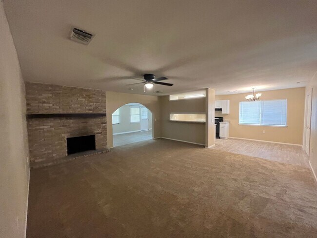 Photo - 103 Meadow Way