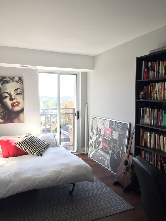 Photo - 700 7th St SW