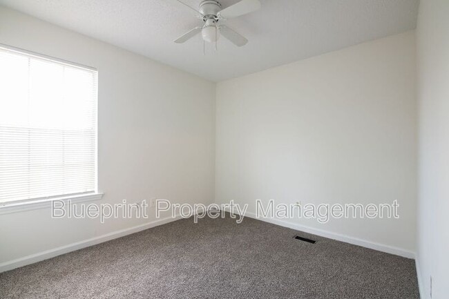 Photo - 1722 6th Pl Cir NW