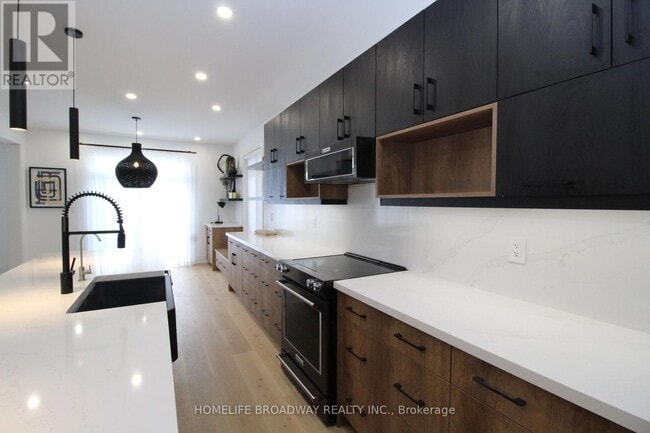 Photo - 32 McKean Dr