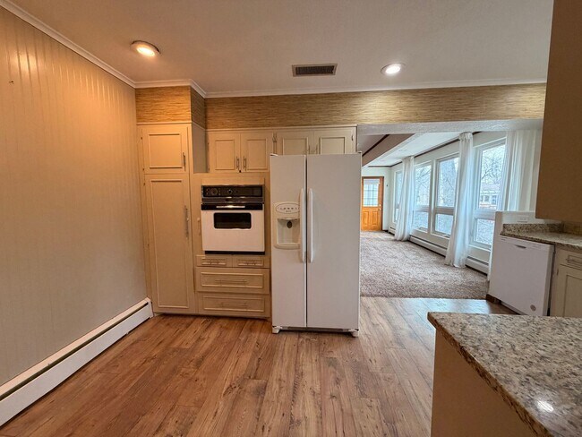 Photo - Gorgeous 2+ Bedroom 2 Bathroom Home $1995