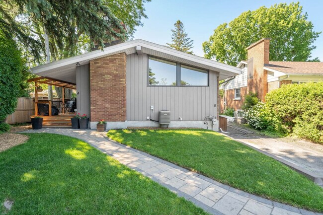 670 Coronation Ave. Unit SI ID1340610P