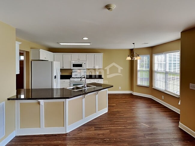 Photo - 104 Lance Park Cir