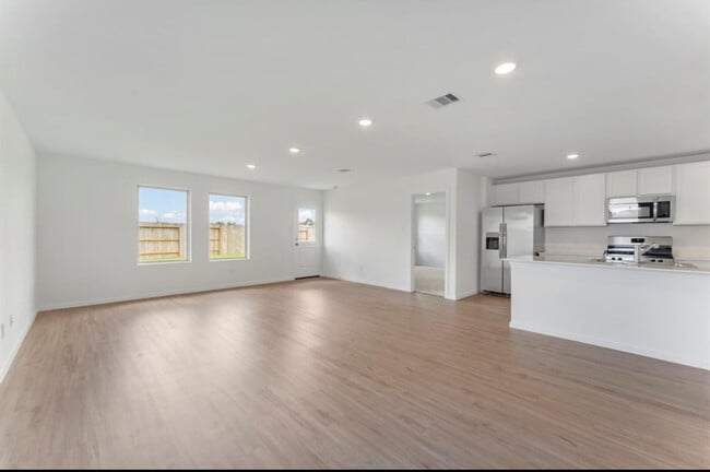 Laminated floors throughout - 18602 Gravago Ln