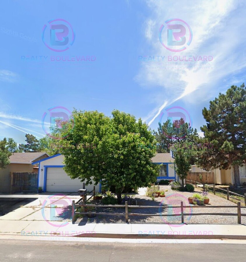 Bright & Spacious 3-Bedroom Home in North ... - Bright & Spacious 3-Bedroom Home in North ...