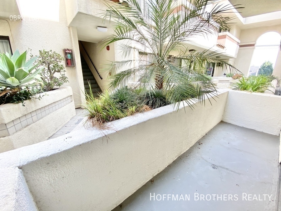 Photo - 3462 Mentone Ave Unidad 206