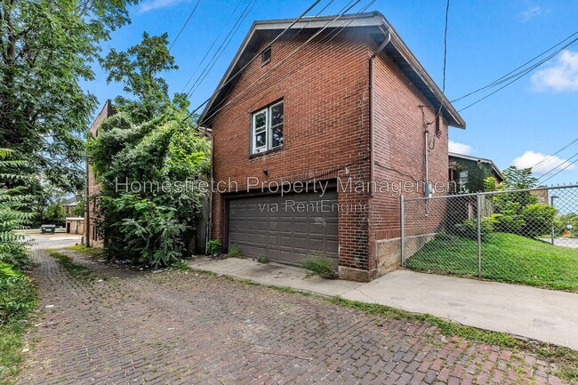 Photo - 3948 S Grand Blvd