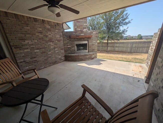 18001 Haslemere Ln