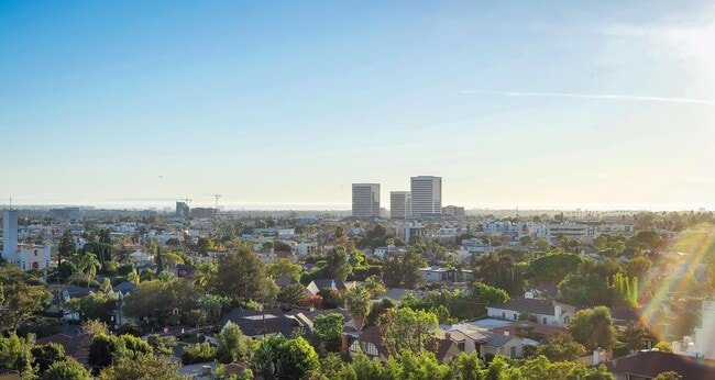 Photo - 10724 Wilshire Blvd Unit 809
