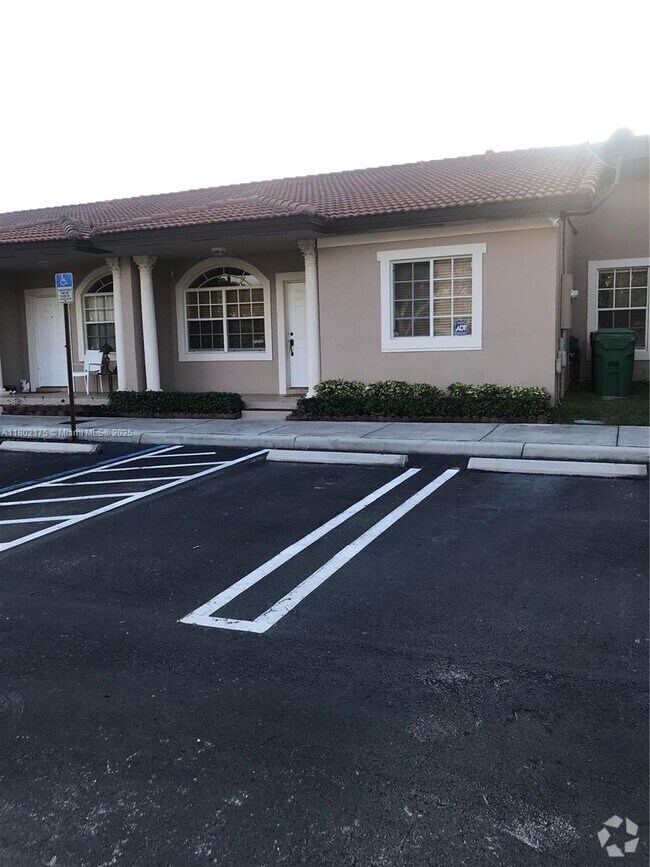 Building Photo - 17044 SW 137th Ct Rental