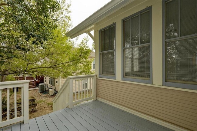 Photo - 601 Bellevue Pl