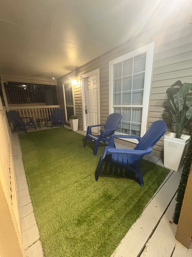 Photo - 101 E Capricorn Dr Unit B