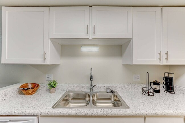 Photo - Summit View Village Apartments