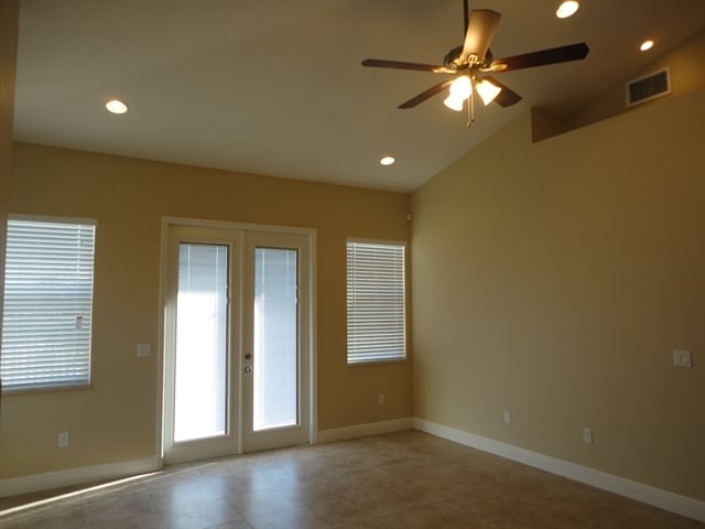 Photo - 1108 Crimson Clover Ln