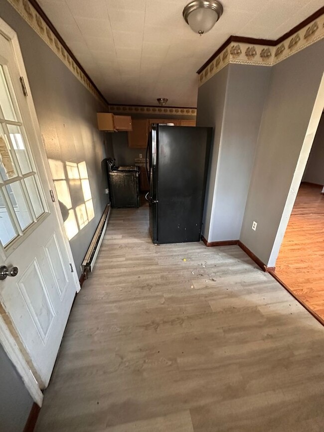 Building Photo - 316 Worth St Unit 316 1/2 Apt 2