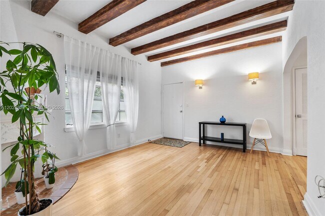 Photo - 1605 Euclid Ave Unidad B1