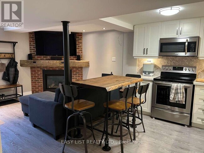 Photo - 23 Goodwood Ave