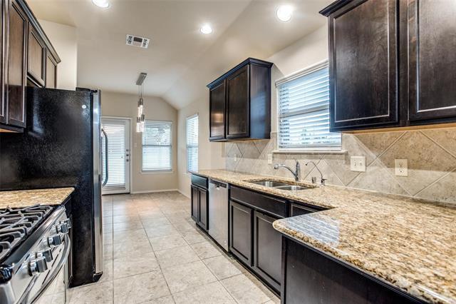 Photo - 233 Red Hawk Pl