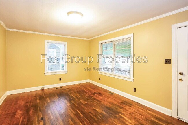 526 Hickory Ave