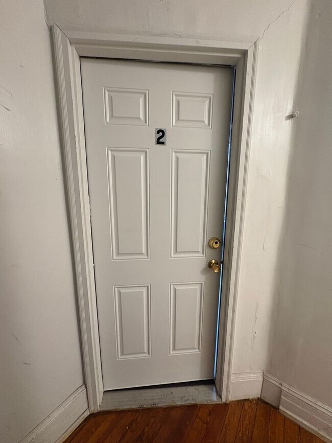 Photo - Spacious 2nd Floor 1 Bedroom Downtown-York City SD