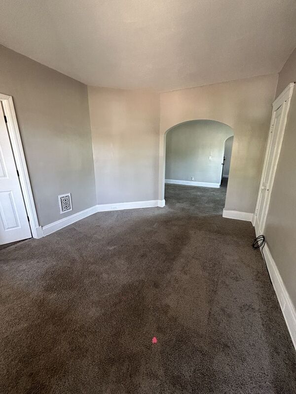 Photo - 880 Stevenson Rd