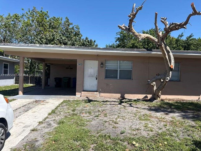 Building Photo - 1413 NW 3rd St