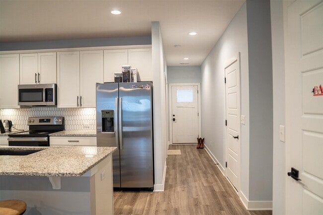 Photo - 952 Anise Ln